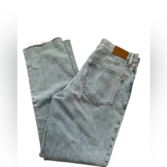 Madewell The '90s Straight Jean - Picture 2 of 8